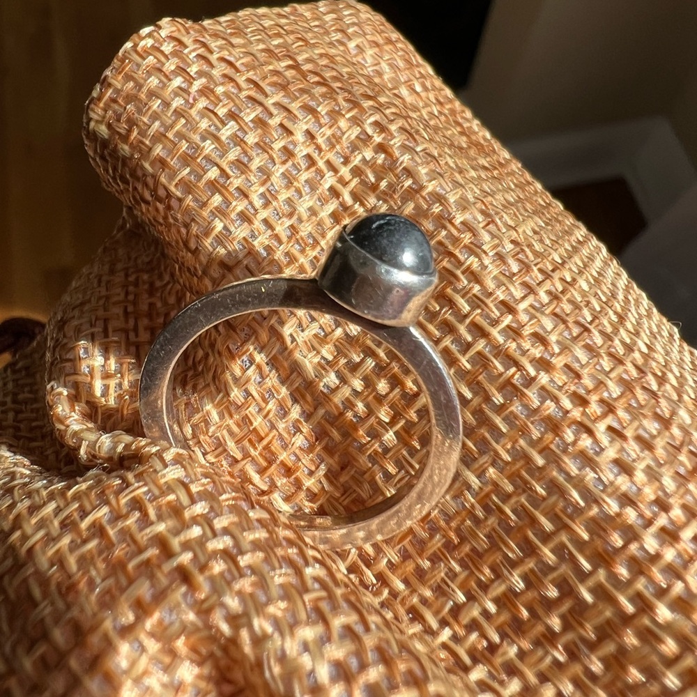 Vintage retired Mignon Faget hematite stone ring. Size 6.5